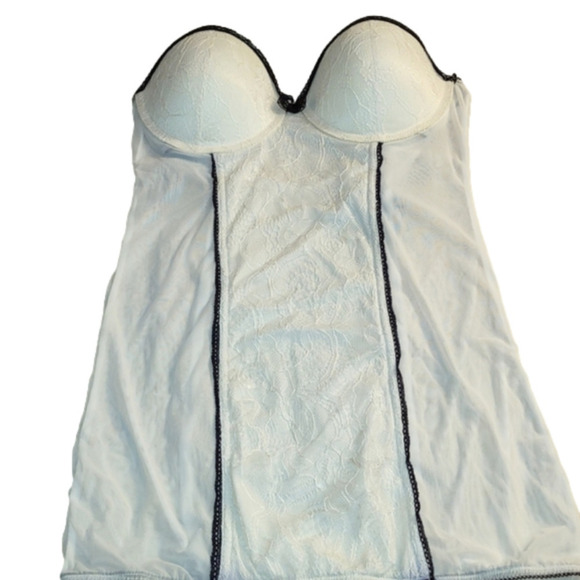 Other - Black & White Lace Bustier/Corset Size 36C